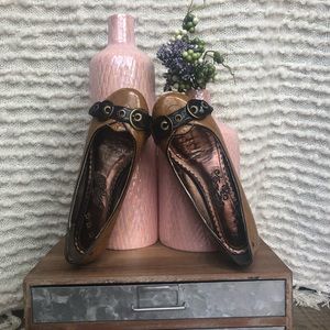 Amber Flats with Buckle, Size 6.5, Naughty Monkey